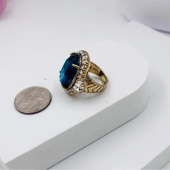 Heidi Daus Crystal Ring - Size 7 firm price - Picture 3 of 8